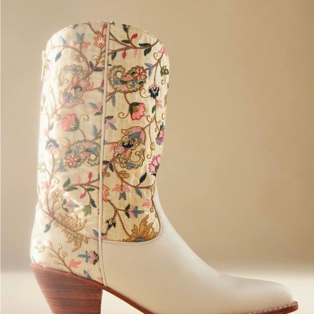 Momo New York Embroidered Cream  Western Boots